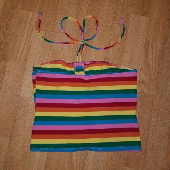 Rainbow striped halter crop top - Picture 4 of 4